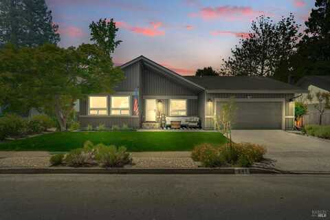 241 Fine Avenue, Sonoma, CA 95476
