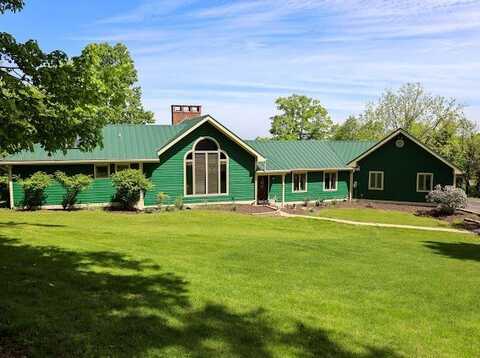 38 W Hahn Rd, Cecil, PA 15317
