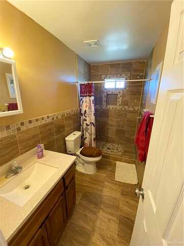 Walter, EDINBURG, TX 78542