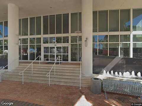 Ocean, HALLANDALE BEACH, FL 33009