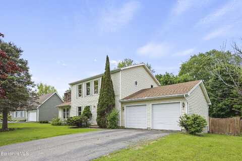 2 Faucett Ln, Pittsfield, MA 01201