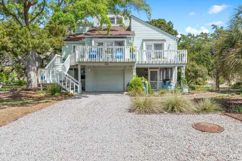 301 22nd Place E, Oak Island, NC 28465