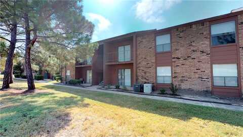 904 University Oaks Boulevard, College Station, TX 77840