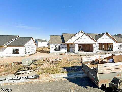 Freemont Circle, BROADWAY, VA 22815