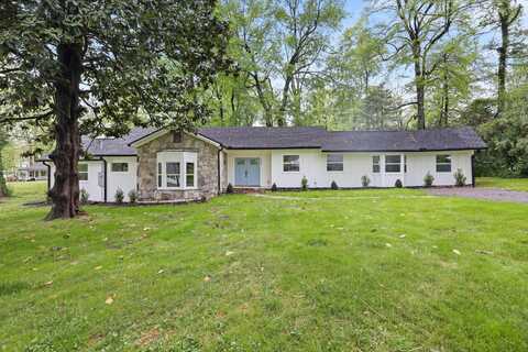 1302 Peter Pan Road, Lookout Mountain, GA 30750