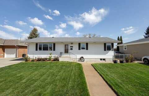 122 S Rose Lane, Columbus, NE 68601