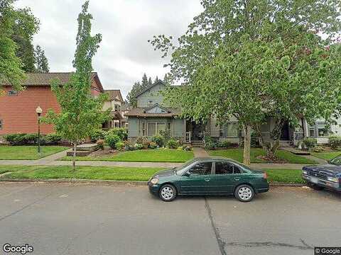 Elm St, Forest Grove, OR 97116