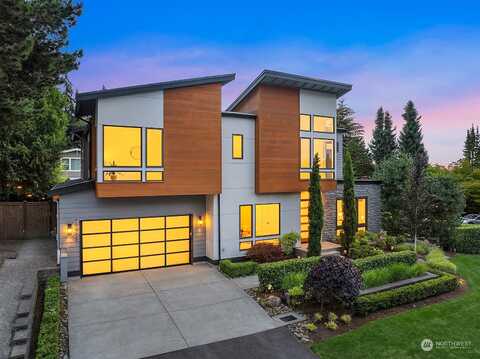 18Th, BELLEVUE, WA 98004