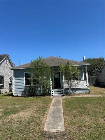 210 Dunbar, Refugio, TX 78377