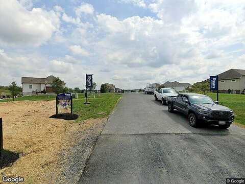 Shannon Drive South, GREENCASTLE, PA 17225