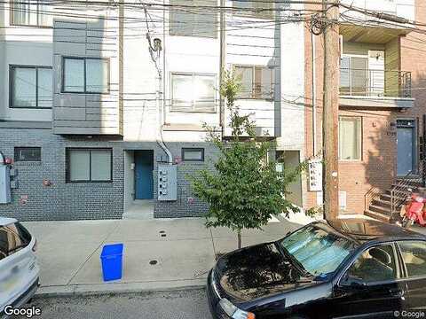 N 7Th St, Philadelphia, PA 19122