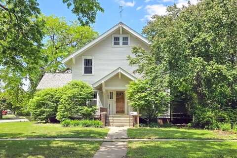 1003 Clark Avenue, Ames, IA 50010