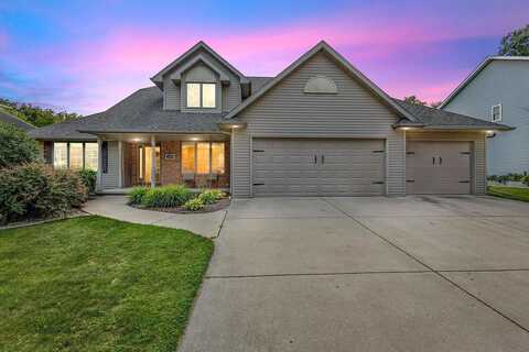 Royal Crown, GREEN BAY, WI 54313