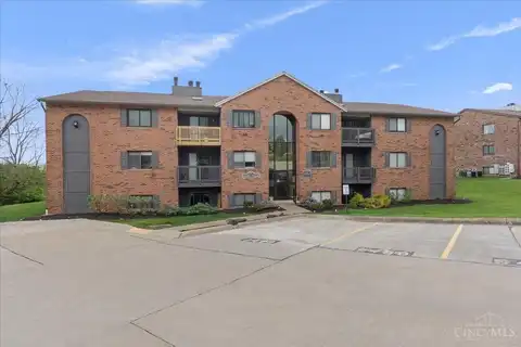 9452 Woodland Hills Drive, West Chester, OH 45011