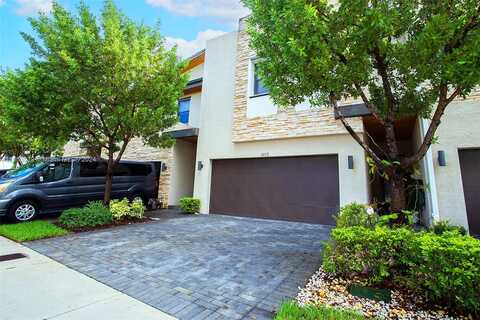 105Th, DORAL, FL 33178