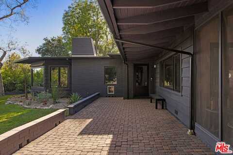 2235 Villa Heights Rd, Pasadena, CA 91107