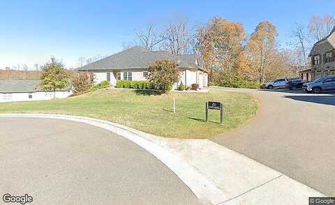 Tori, FOREST, VA 24551