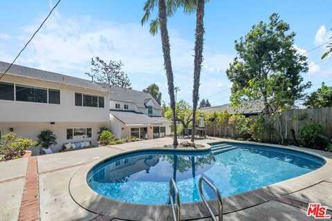 135 N Canyon View Dr, Los Angeles, CA 90049