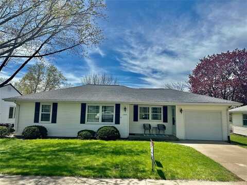1339 Summit Street, Center Point, IA 52213