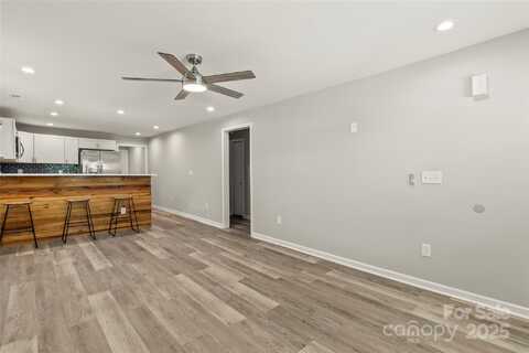 109 W Poplar Street, Stanley, NC 28164