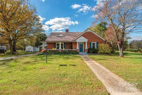 103 2nd Street NW, Catawba, NC 28609