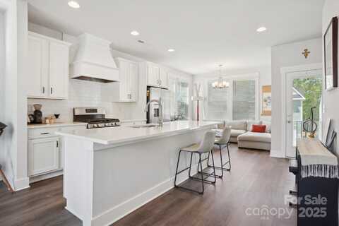 562 Amalfi Drive, Davidson, NC 28036