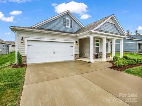 775 Summerfield Place, Flat Rock, NC 28731
