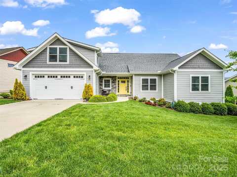 438 Blacksmith Run Drive, Hendersonville, NC 28792