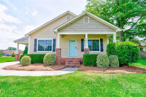 704 E Catawba Street, Belmont, NC 28012