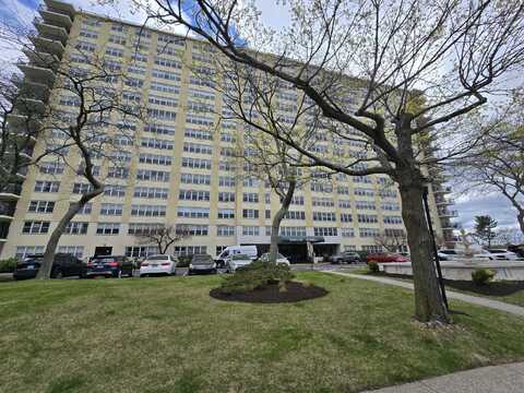 2625 Park Avenue, Bridgeport, CT 06604