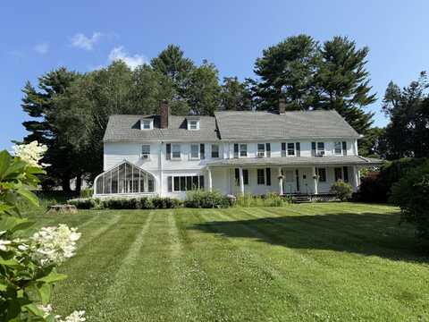 802 State Road, Richmond, MA 01254