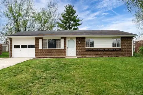 2222 Carolina Drive, Xenia, OH 45385