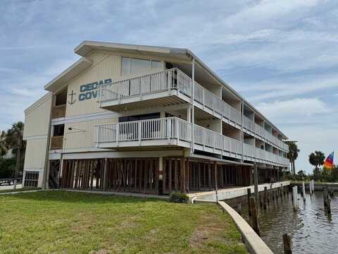 82 2nd St, Cedar Key, FL 32625
