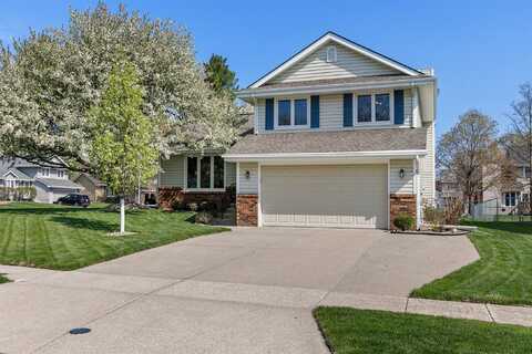8219 Hickory Drive, Urbandale, IA 50322