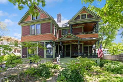 712 Duff Avenue, Ames, IA 50010