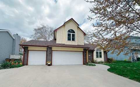 5559 Kensington Circle, Johnston, IA 50131