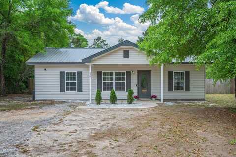 226 Cypress Avenue, DeFuniak Springs, FL 32433
