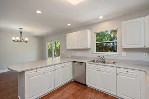 49 Circle Drive, Fort Walton Beach, FL 32547