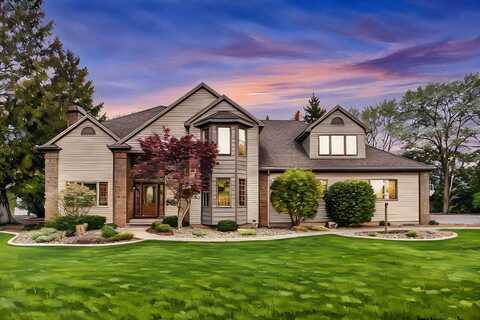 1114 Beechwood Drive, Nappanee, IN 46550