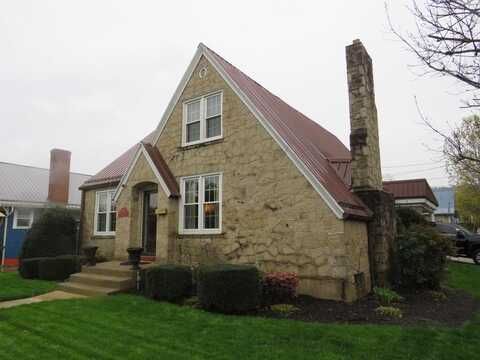 804 Washington Avenue, Paintsville, KY 41240