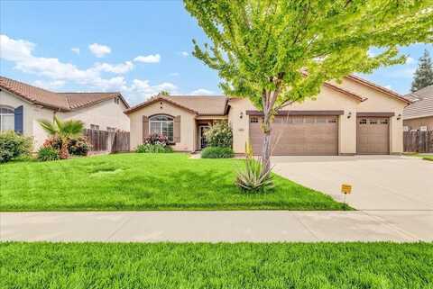 3000 Arkle Street S, Visalia, CA 93292