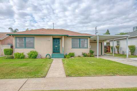 1132 Saginaw Way W, Fresno, CA 93705