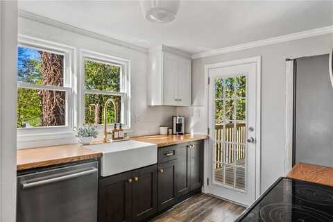 313 Second Street, Woodstock, GA 30188