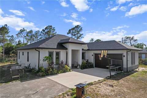2682 4th Avenue SE, Naples, FL 34117