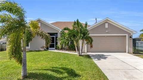 3006 NE 6th Place, Cape Coral, FL 33909