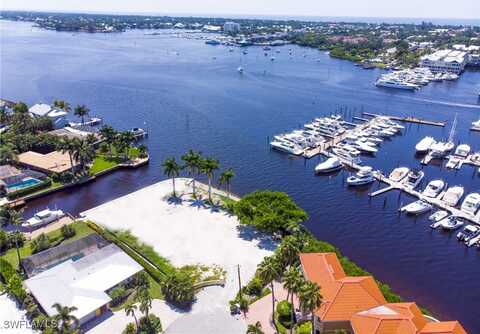 1300 Curlew Avenue, Naples, FL 34102