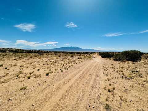 5009 Hummell Road NE, Rio Rancho, NM 87144