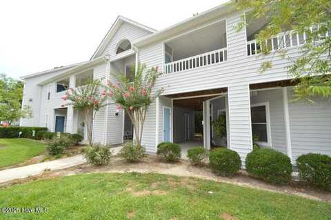 118 Breezewood Drive, Greenville, NC 27858