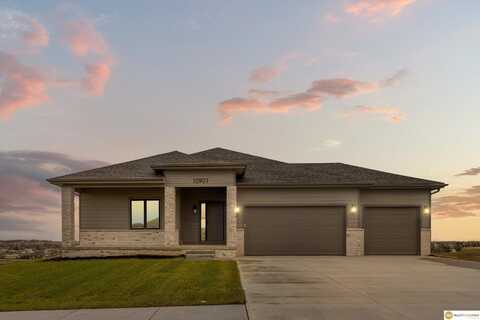 10901 N 161 Street, Bennington, NE 68007