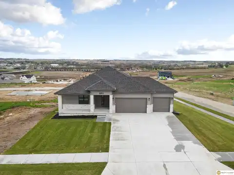 10901 N 161 Street, Bennington, NE 68007